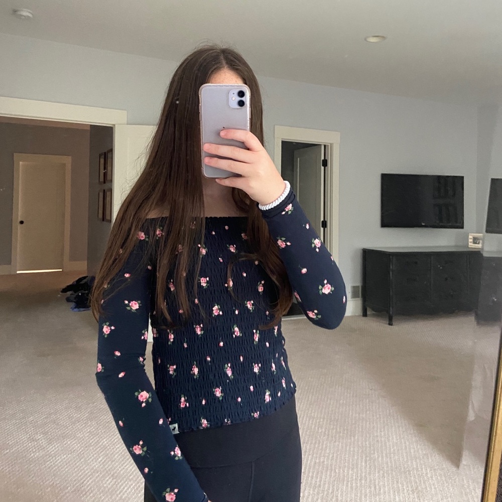 Abercrombie smocked top